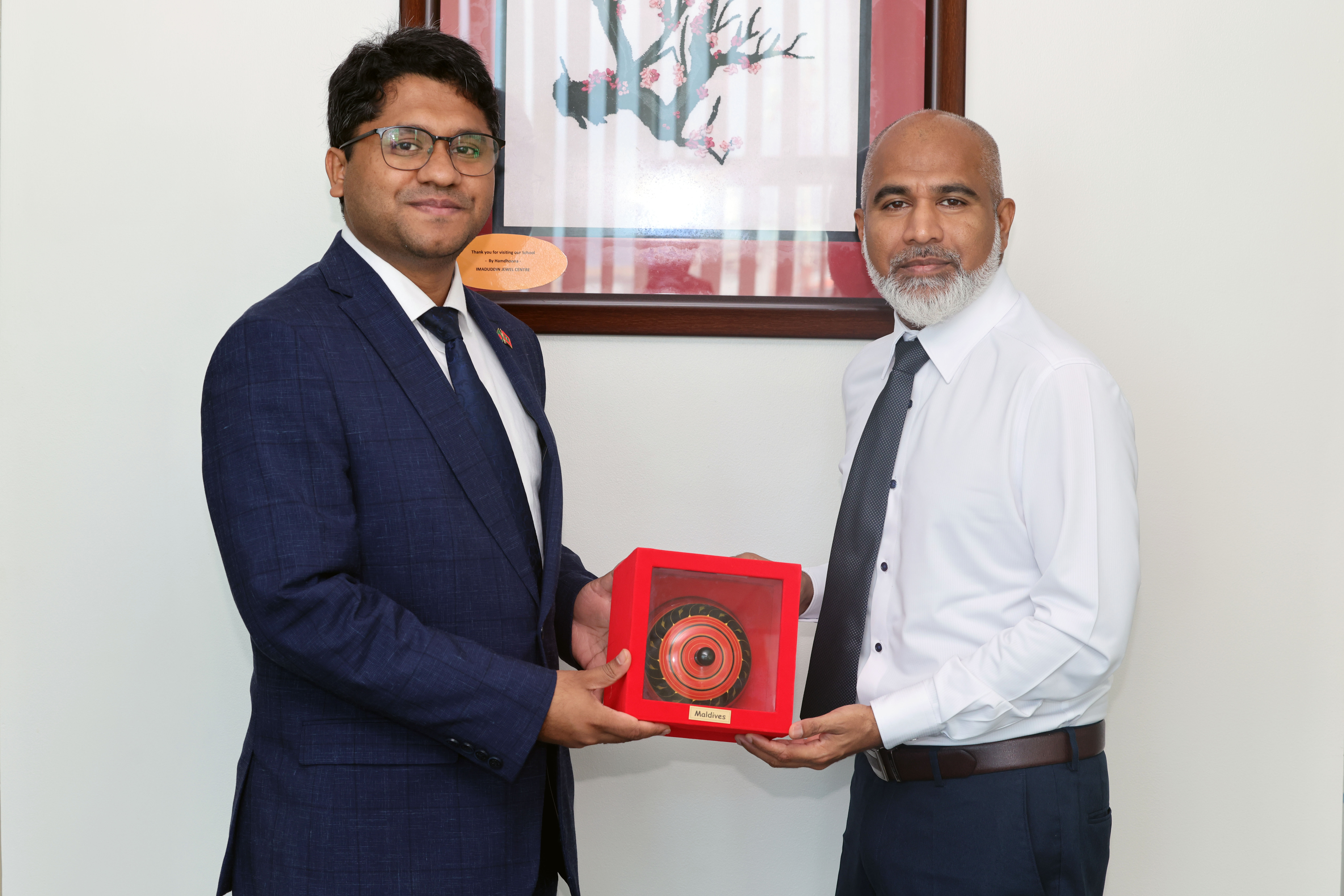 Bangladesh High Commissioner Pays a Courtesy Call on the Minister
